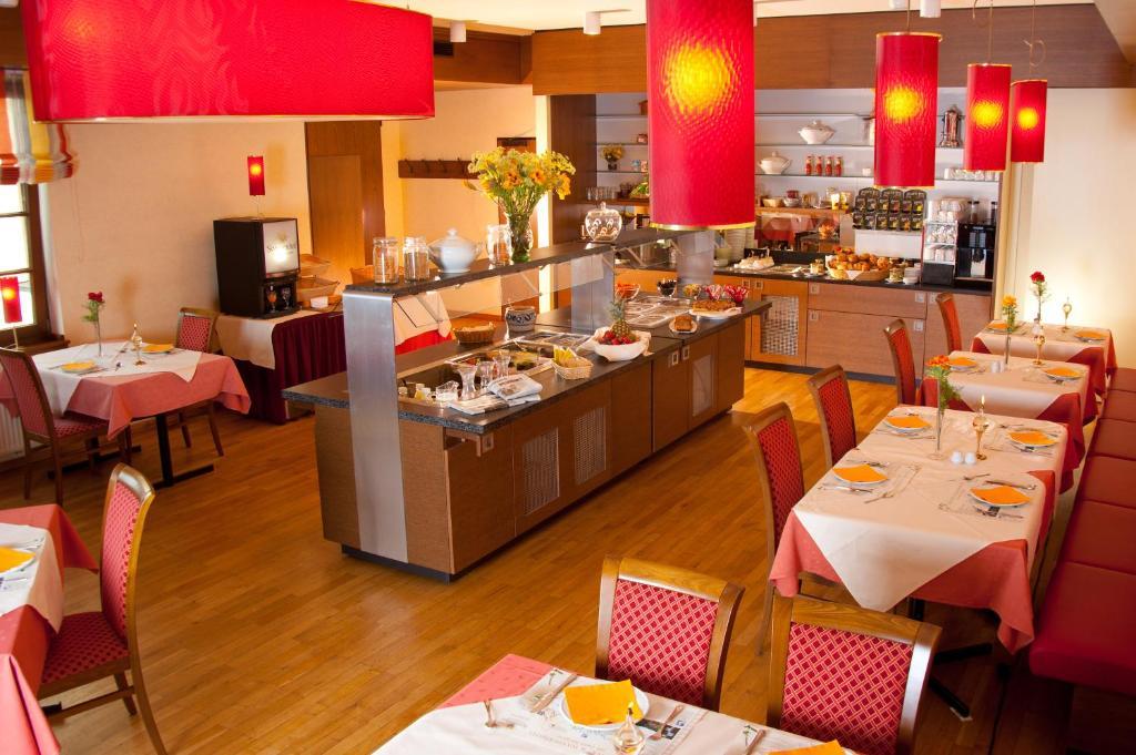 Hotel Restaurant Sonnenhof Weyerbusch エクステリア 写真