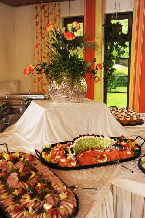 Hotel Restaurant Sonnenhof Weyerbusch エクステリア 写真
