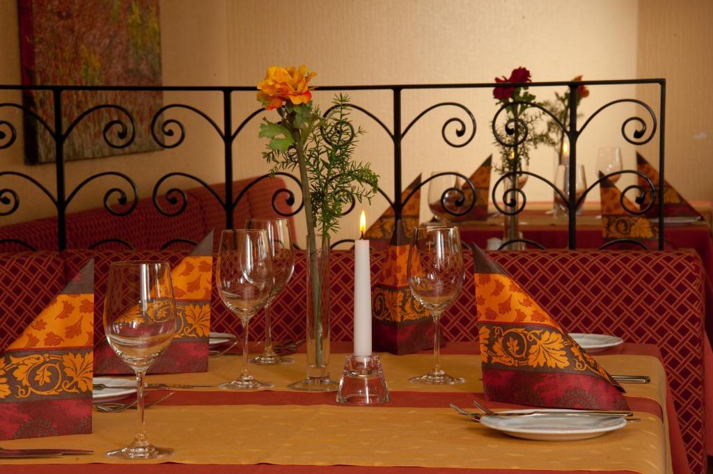 Hotel Restaurant Sonnenhof Weyerbusch エクステリア 写真