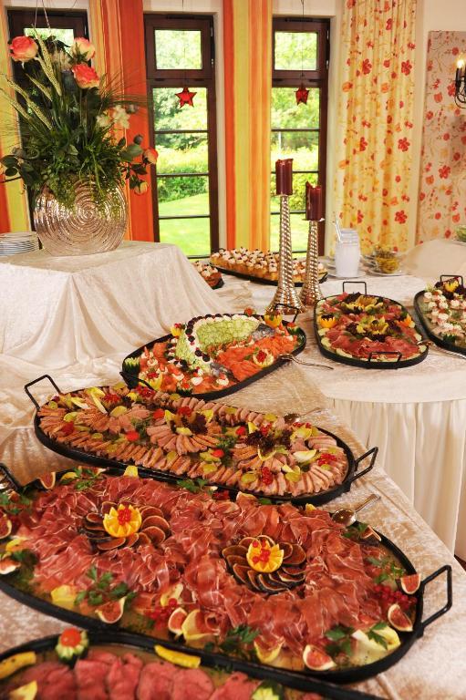 Hotel Restaurant Sonnenhof Weyerbusch エクステリア 写真